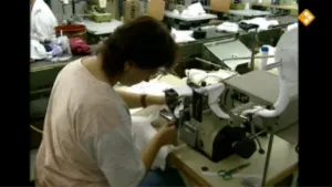 Hoe wordt een T-shirt gemaakt?