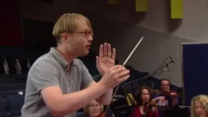 Hij bepaalt de maat en de dynamiek van de muziek