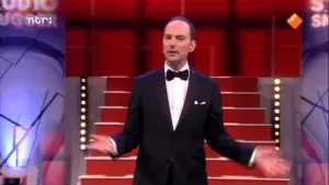 Foto van de presentator van Snugger in de studio.