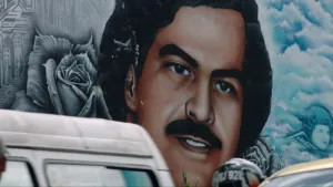Foto van een muurschildering van Pablo Escobar.