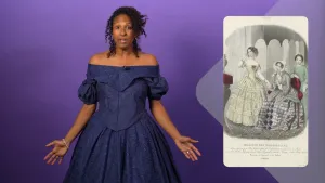 Een foto van een presentator in een paarsblauwe baljurk met bloemvormen onder de blote schouders en op de rok. Het deel om de buik en mouwen bevat geen vormen. Rechts is een oude tekening te zien van drie vrouwen in een gele, grijze en groene baljurk.