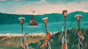 Een foto van een schilderij van de Banda-eilanden. Op de voorgrond zie je afgehakte mensenhoofden die op palen zijn gespietst. Op de achtergrond zie je een strand met daarachter de zee. In de zee ligt een zeilboot met daarop de Nederlandse vlag.