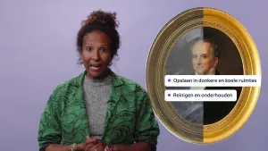 Een foto van een presentator en een schilderij waarop een man te zien is en twee manieren om verkleuring ervan te voorkomen. Het schilderij is door het midden gesplitst en toont rechts de originele kleuren en links de huidige, verkleurde kleuren.