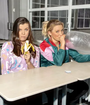 Grafische, abstracte vormen in de schooltv stijl