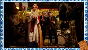 Zie ginds komt de Stoomboot