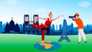 Een foto van presentator Roos die in een Yogahouding op één been staat en met een hand haar voet vasthoudt en met haar andere hand het puntje raakt van de Eiffeltoren. Rechts staat er een fotograaf te fotograferen en op de achtergrond is Parijs te zien.