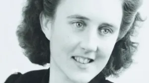 Een zwart-witfoto van verzetsvrouw Marie Blommaart.