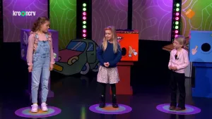Een foto van drie kandidaten in het Raad Eens Wat Ik Doe spel.