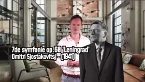 Foto van Sander Zwiep met op de achtergrond een moderne huiskamer. In beeld de tekst 7de symfonie op60 "leningrad' Smitri Sjostakovitsj - (1941) en een foto van Sjostkovitsj.