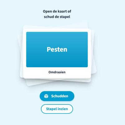 Een illustratie van een stapel kaarten, op de bovenste staat 'pesten' en kaart omdraaien.