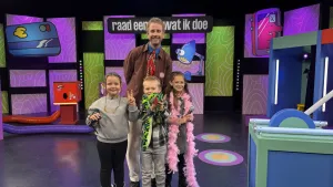Foto van Daan Boom met kinderen